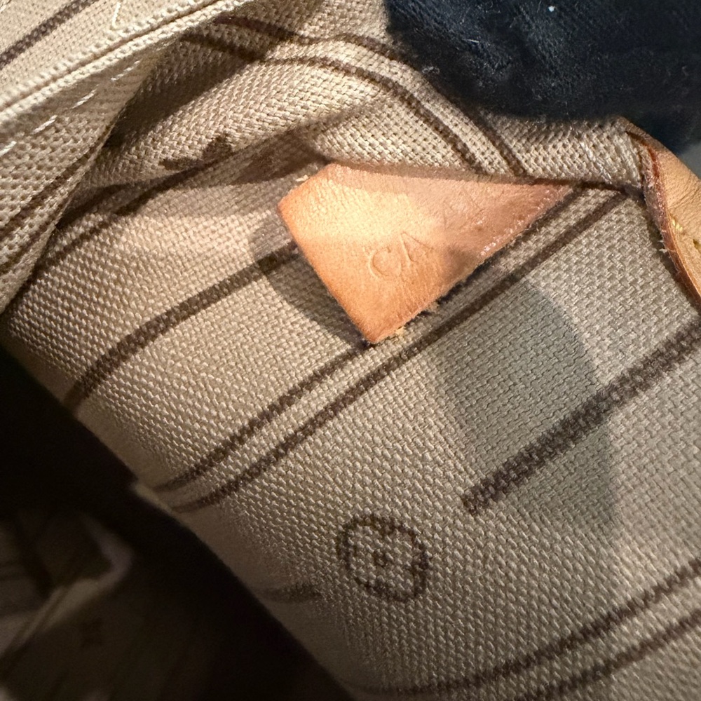 Louis Vuitton Monogram Canvas Neverfull MM - Picture 13 of 13